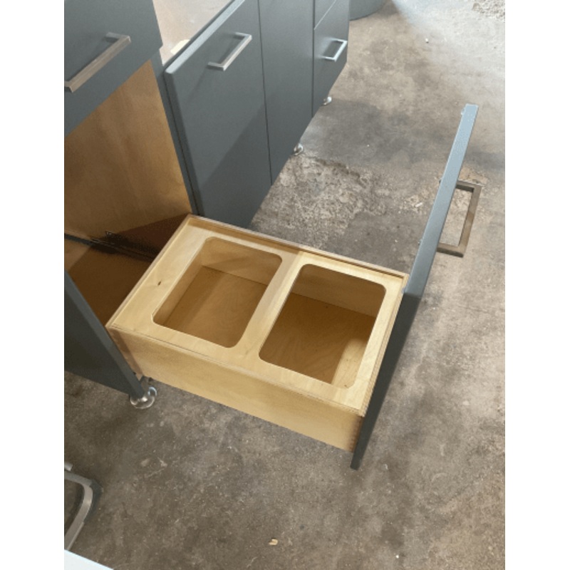 Precise Design Cabinetry – 1 Drawer 1 Door Cabinet with 2 Bin Garbage Pullout (18)